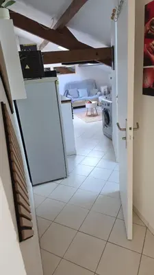 Cuisine ou kitchenette dans l'établissement Super Appartement 3 pièces avec Piscine