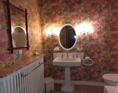 Salle de bains dans l'établissement Location meublé de tourisme La Rose des Fables