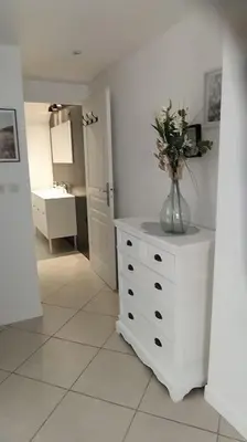 Cuisine ou kitchenette dans l'établissement Gîte aux trois suites parentales et son jacuzzi