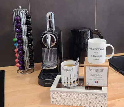 Plateau bouilloire dans l'établissement MYL Bulles