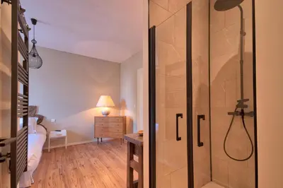 Plan de l'établissement Appartement Complet Rez-de-chaussée