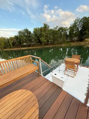 Paysage naturel près de le bateau