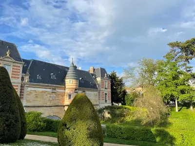 Jardin de l'établissement A1 Champagne Loft - 105 m2 6 personnes - Place de la République - Châlons en Champagne