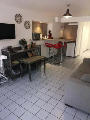 Cuisine ou kitchenette dans l'établissement Au Terminus 6 Personnes